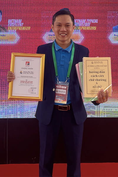 Giảng viên Chú Cường