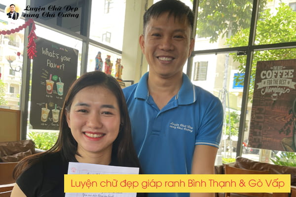 Học viên người lớn tham gia lớp luyện chữ đẹp Chú Cường khu vực Gò Vấp giáp ranh Bình Thạnh