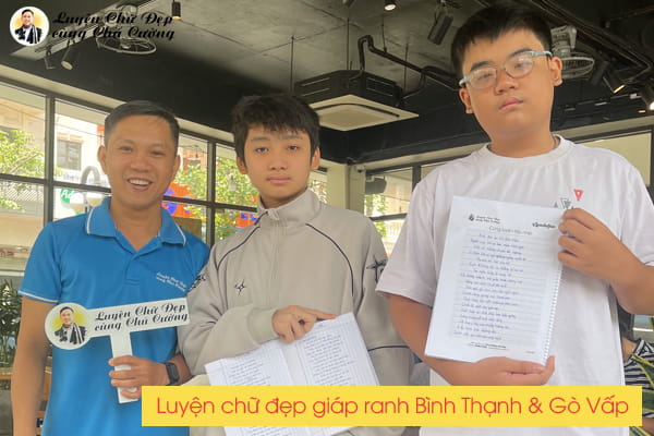 Học sinh Cấp 2 Cấp 3 Bình Thạnh luyện chữ đẹp cấp tốc cải thiện tốc độ viết cùng Chú Cường